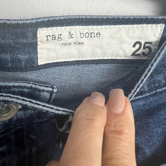 Rag & Bone Nina High-Rise Ankle Flare - Clean Vincent
Size 25 - Picture 4 of 6